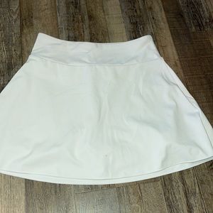 white athletic skirt for women